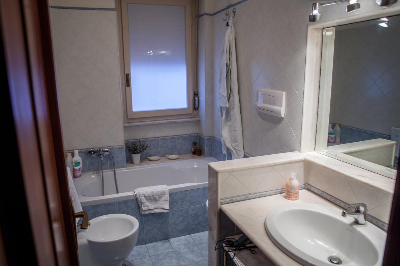 Un Tuffo Nella Baia Di Capomulini Bed & Breakfast Acireale Exterior foto