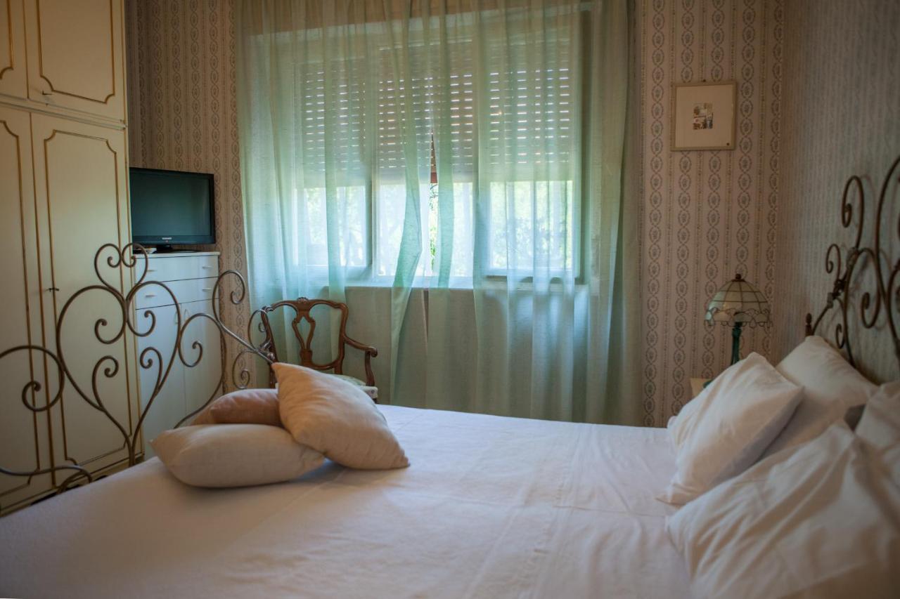 Un Tuffo Nella Baia Di Capomulini Bed & Breakfast Acireale Exterior foto