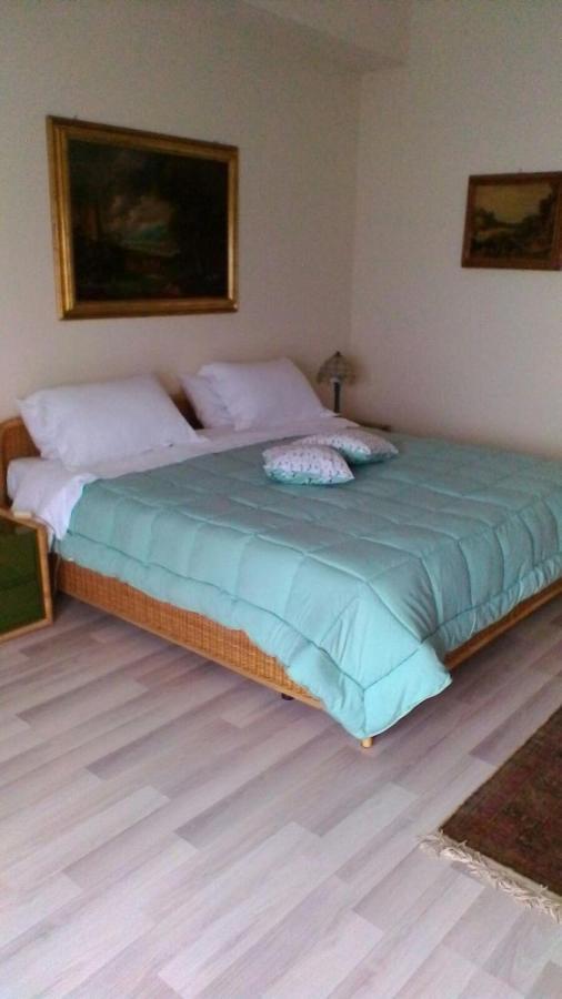 Un Tuffo Nella Baia Di Capomulini Bed & Breakfast Acireale Exterior foto